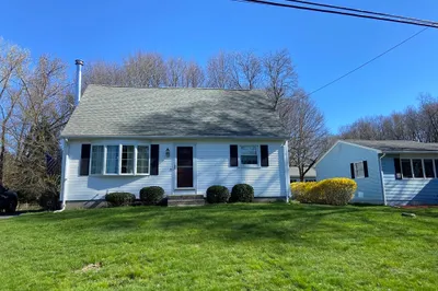 17 Steven Dr 1