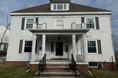 267 S Main St