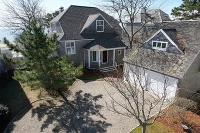 118 Shore Drive West 1