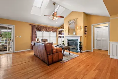 4 Deerfield Way #4 1
