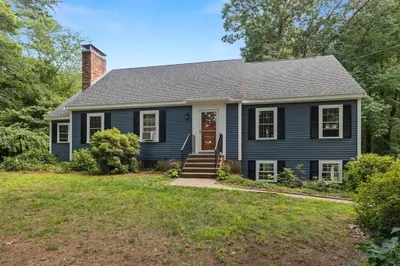 105 Valley Rd 1