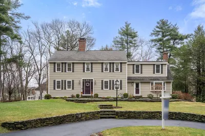6 Chanticleer Road 1