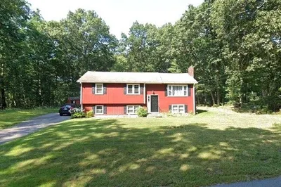 590 Flat Hill Road 1