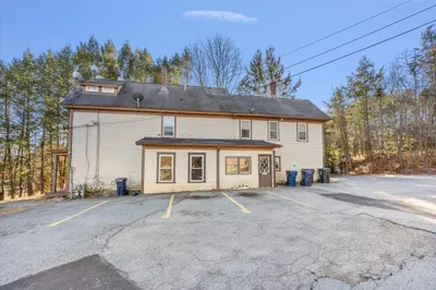 1328 Mammoth Road ##3