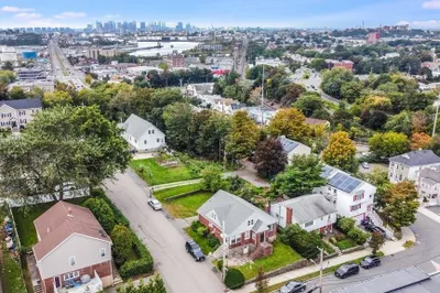 11 Franklin Ave 1