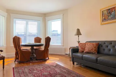 520 Beacon St #5D