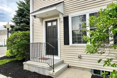 1 Boxberry Ln #1 1