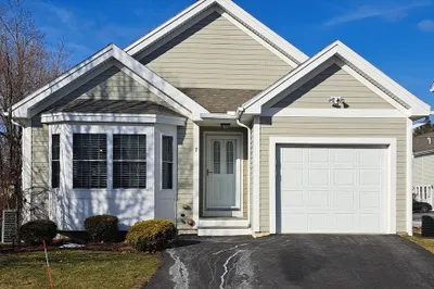 7 Denworth Bell Cir #7 1