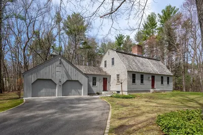 63 Stonecleave Rd