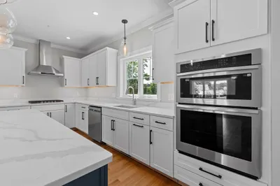 22 PlEasant St #E