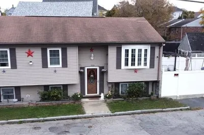 100 N Rocliffe St