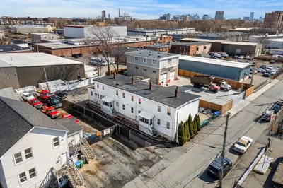 24 Linden St 1