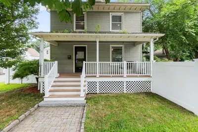 11 Lincoln Ave 1