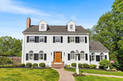 38 Thoreau Cir 1