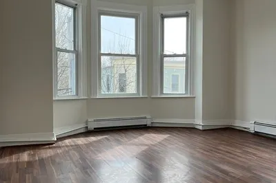 25 Linden St #3