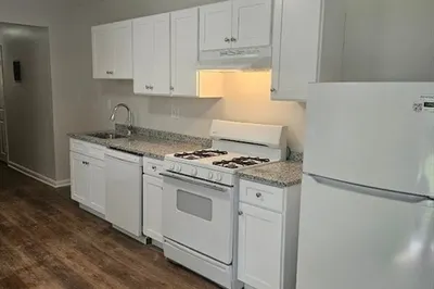 33 Rockland Street #3 1