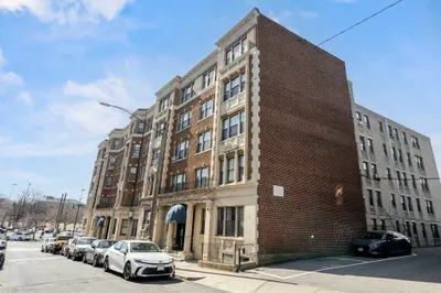 6 Sutherland Rd #53