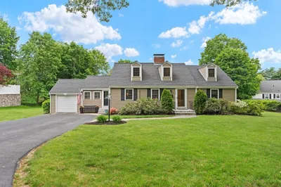 135 Elm St 1
