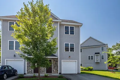 5 Collins Cir #13 1