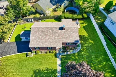 50 Boston Rock Road 1