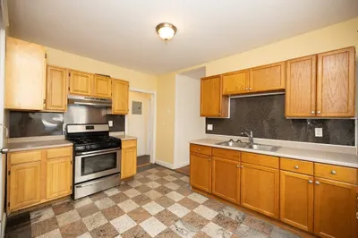 42 Mildred Ave #2