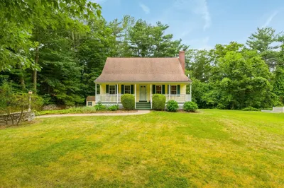 65 E Brimfield Rd 1