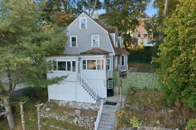 145 Winter St 1