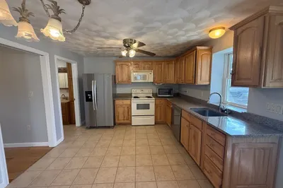 525 Proctor Ave #1 1