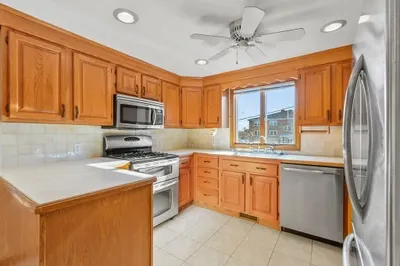 72 Cambridge Road #2 1