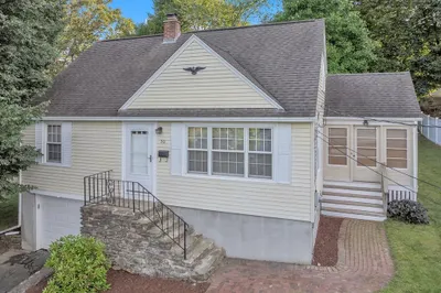 30 Davis Rd