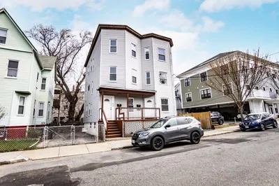 7 Richdale Ave