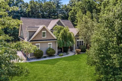 17 Bissonnette Cir 1