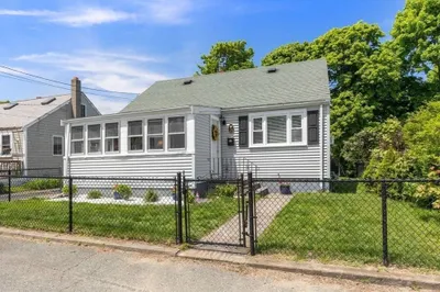 13 G Street 1