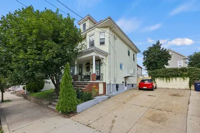 60 Baker Road 1