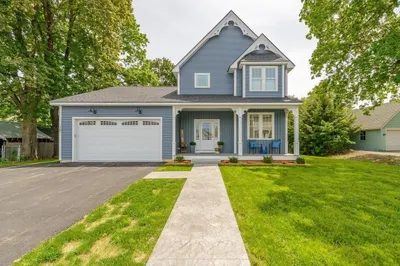 10 Pleasant St 1