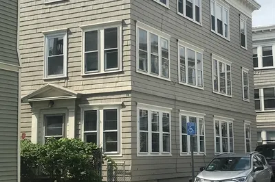 18 Hanover Cir #3 1