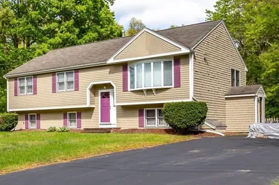 190 Copley Dr 1