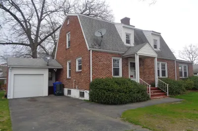 14 Detroit St 1
