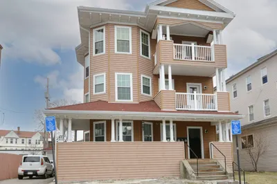 3 Hitchcock Rd #3 1