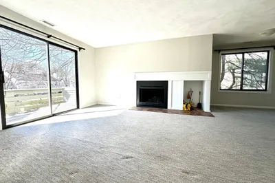 2 Concord Greene Cir #8 1