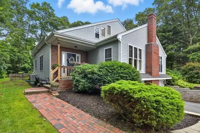 133 Pleasant Street #2 1