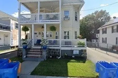 31 Waveway Ave #2 1