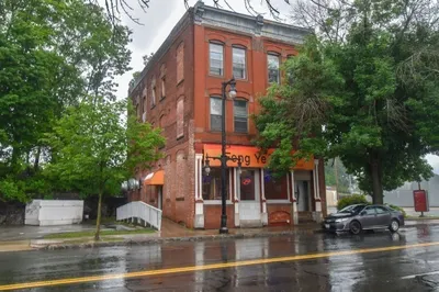 205 Elm St