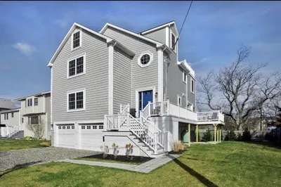 33 Warfield Avenue 1