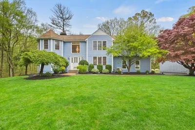 7 Ledgewood Road