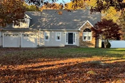 17 Goldfinch Dr 1