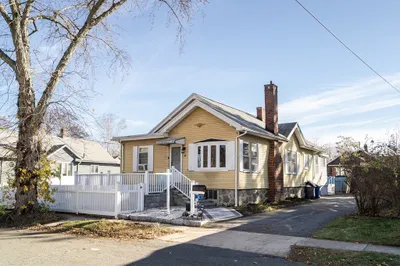 34 Glendale Ave 1