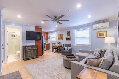 52 Cooper St #2 1