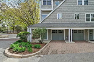 400 Cross Street #401 1