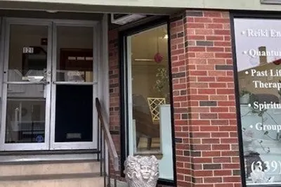 121 N. Main St #12 1